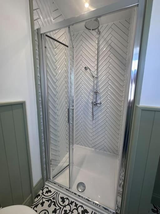 윈체스터 Riverside 3 Bed House 빌라 외부 사진