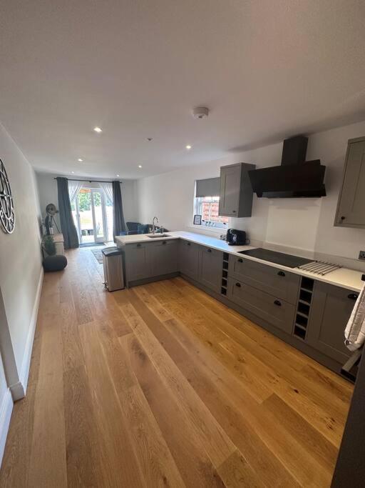 윈체스터 Riverside 3 Bed House 빌라 외부 사진