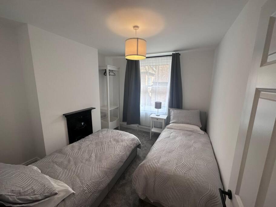 윈체스터 Riverside 3 Bed House 빌라 외부 사진